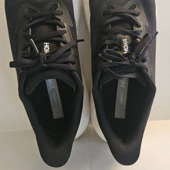 Hoka Arahi shoes - Picture 3 of 5